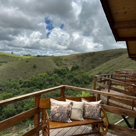 Chacrinha Pousada E Restaurante Chale Tucano Caldas  Bagian luar foto