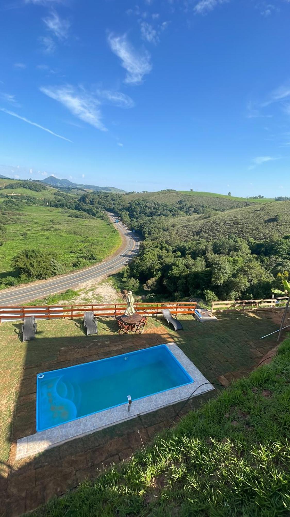 Chacrinha Pousada E Restaurante Chale Tucano Caldas  Bagian luar foto