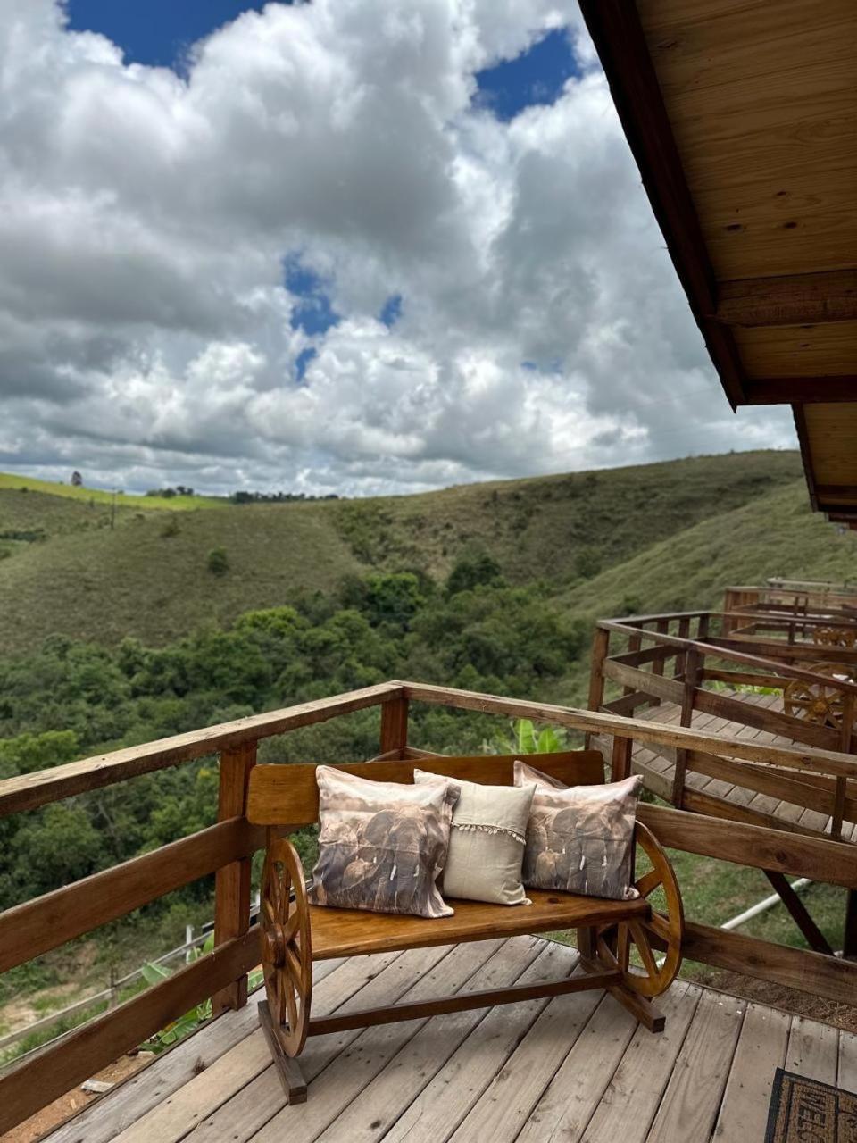 Chacrinha Pousada E Restaurante Chale Tucano Caldas  Bagian luar foto